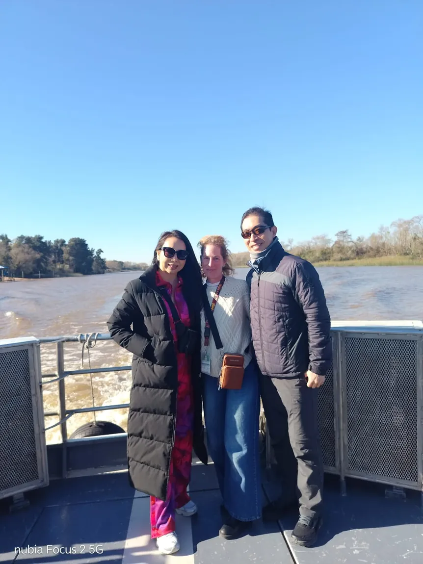 A small group on the boat during the Delta navigation in Tigre